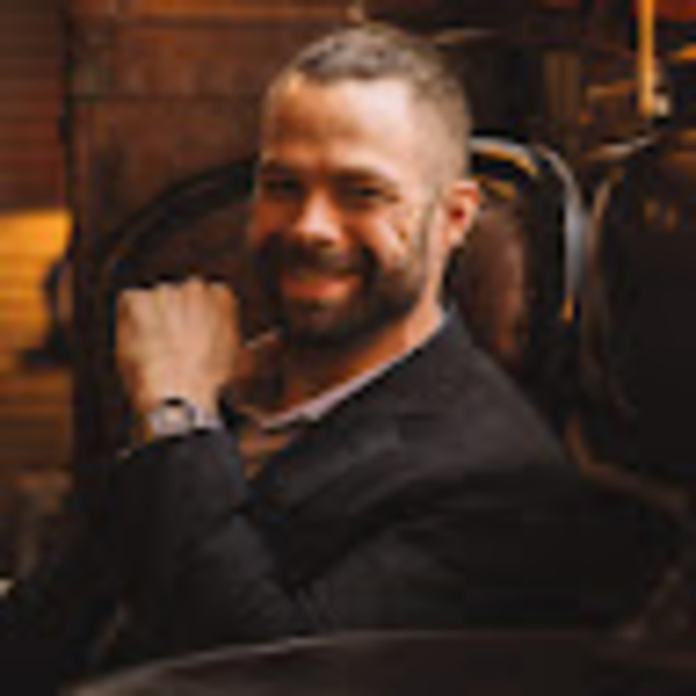 Meet your Posher, Adam